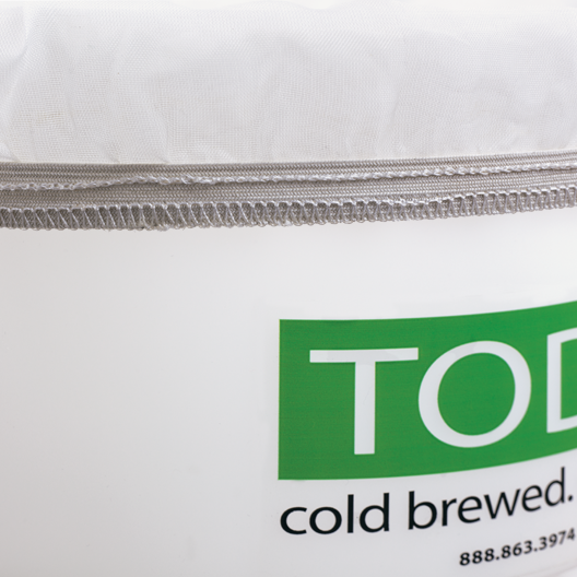 https://www.koffeekult.com/cdn/shop/products/toddy-cold-brew-system-commercial-model-strainer-bands_1400x.png?v=1619792915